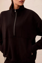 Load image into Gallery viewer, Techno Lux 1/4 Zip Pullover - Black