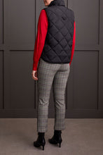 Load image into Gallery viewer, Quilted Puffer Vest - Black