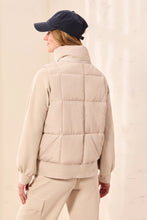Load image into Gallery viewer, Quilted Puffer Vest - Sand Dune
