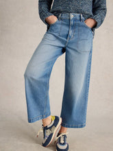 Load image into Gallery viewer, Tia Wide Leg Crop Jean - Mid Denim