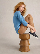 Load image into Gallery viewer, Clover Cargo Trouser - Mid Tan