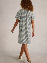 Load image into Gallery viewer, Lindsay Linen Dress
