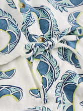 Load image into Gallery viewer, Tulip Sleeveless Shirt - Ivory Print