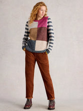 Load image into Gallery viewer, Twister Cord Trouser - Dark Tan