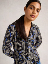 Load image into Gallery viewer, Annie Cotton Jersey Shirt - Black Print