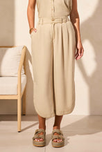 Load image into Gallery viewer, Flowy Pleated Tulip Hem Pant