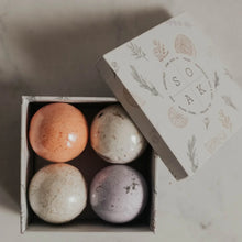 Load image into Gallery viewer, Mini Bath Bomb Set