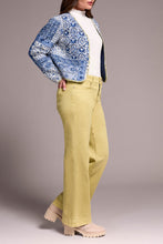 Load image into Gallery viewer, Reversible Paisley Quilted Jacket