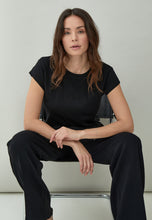 Load image into Gallery viewer, Leti T-Shirt - Black