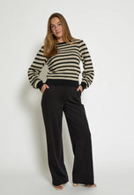 Load image into Gallery viewer, Sofie Pullover