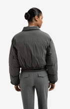 Load image into Gallery viewer, Cropped Puffer Jacket With Collar - Black