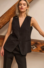 Load image into Gallery viewer, Fitted Gilet - Black