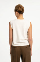Load image into Gallery viewer, Knitted top with button detail - Off White