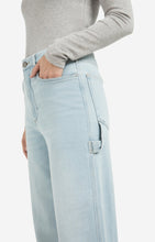 Load image into Gallery viewer, Loose Fit Wide Leg Jean