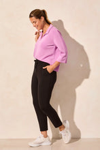 Load image into Gallery viewer, Techno Lux Pull On Capri Pant - Black