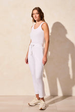 Load image into Gallery viewer, Techno Lux Pull On Capri Pant - White