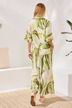 Load image into Gallery viewer, Flowy Linen Blend Blouse - Palm Print