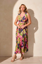 Load image into Gallery viewer, Plisse Maxi Dress - Floral Teaberry