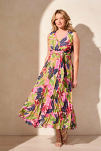 Load image into Gallery viewer, Plisse Maxi Dress - Floral Teaberry