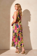 Load image into Gallery viewer, Plisse Maxi Dress - Floral Teaberry