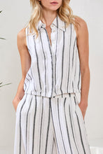Load image into Gallery viewer, Sleeveless Linen Blend Button Front Top
