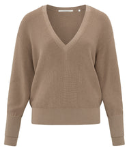 Load image into Gallery viewer, V Neck Sweater - Affogato Brown
