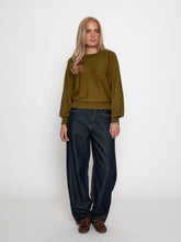 Load image into Gallery viewer, Dayna Batwing Sleeve - Green
