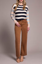 Load image into Gallery viewer, Comfort Stretch Wide Leg Pant - Walnut
