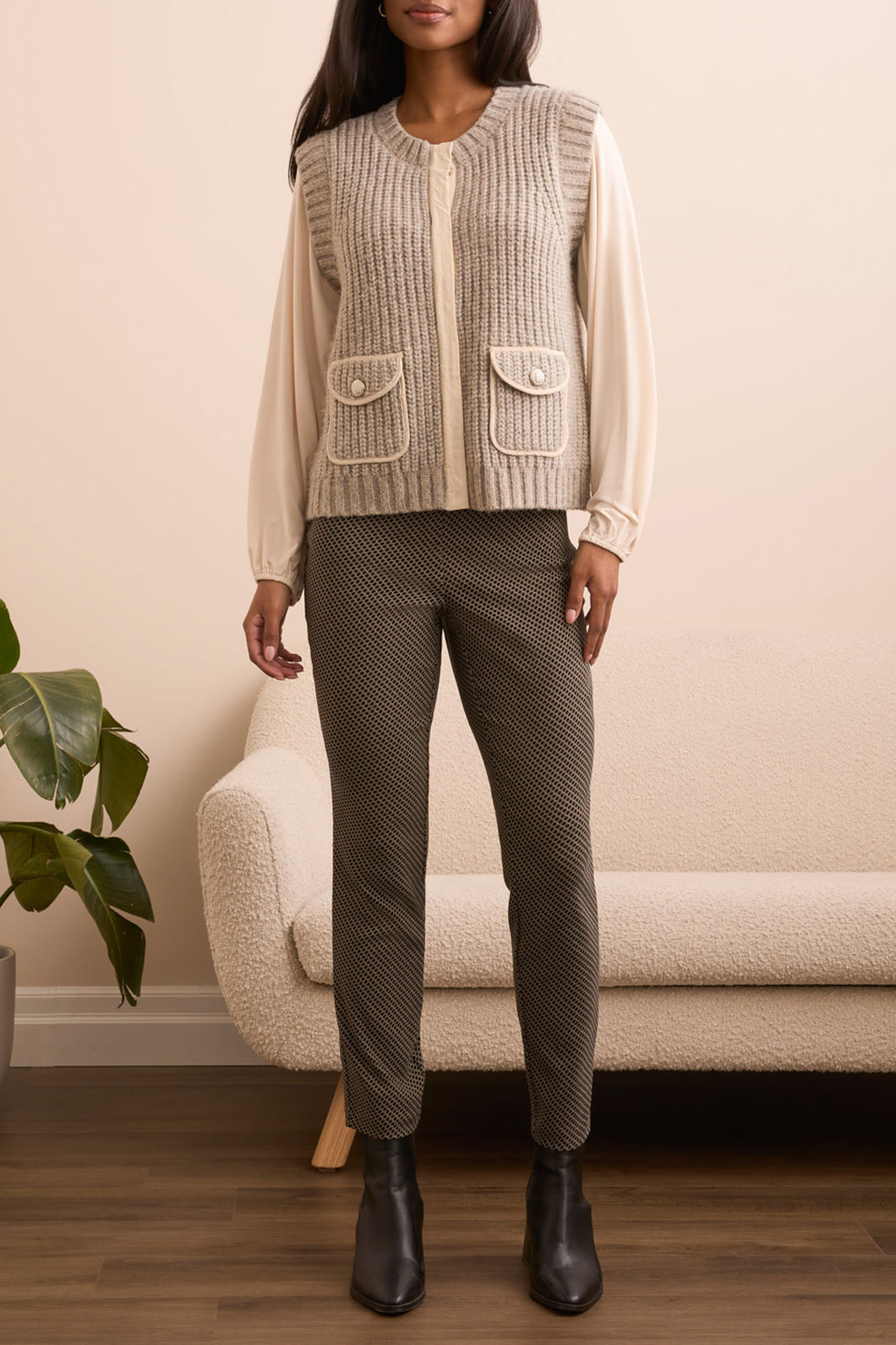 Vest With Pockets - Sandstone