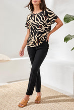Load image into Gallery viewer, Printed Crew Neck Top with Ruching
