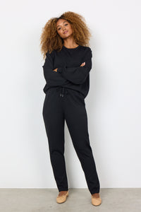 Banu Pant - Black