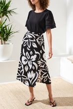 Load image into Gallery viewer, Printed Wrap Front Skort
