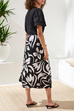 Load image into Gallery viewer, Printed Wrap Front Skort
