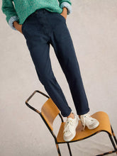 Load image into Gallery viewer, Twister Chino Trouser - Navy
