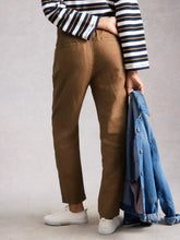 Load image into Gallery viewer, Rowena Linen Trouser - Mid Tan
