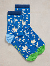 Load image into Gallery viewer, Floral Ankle Socks
