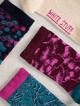 Load image into Gallery viewer, 4 Pack Floral Ankle Socks
