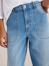Load image into Gallery viewer, Tia Wide Leg Full Length Jean - Mid Denim
