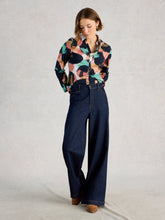 Load image into Gallery viewer, Annie Cotton Jersey Shirt - Navy Print
