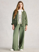 Load image into Gallery viewer, Demi Utility Cotton Jersey Jacket - Mid Green
