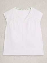 Load image into Gallery viewer, Fliss Floral Cotton Top
