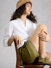 Load image into Gallery viewer, Belle Linen Short - Green Print
