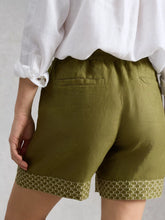 Load image into Gallery viewer, Belle Linen Short - Green Print
