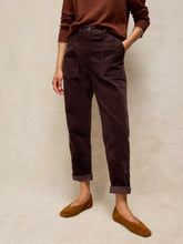 Load image into Gallery viewer, Twister Cord Trouser - Dark Brown
