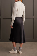 Load image into Gallery viewer, Pull On Midi Skirt - Black
