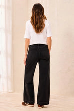 Load image into Gallery viewer, Audrey Comfort Stretch Wide Leg Crop Jean - Black

