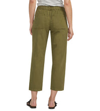 Load image into Gallery viewer, Chino Tailored Crop Pant - Moss
