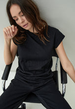 Load image into Gallery viewer, Leti T-Shirt - Black
