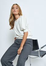 Load image into Gallery viewer, Livana Top - White
