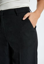 Load image into Gallery viewer, Livina Straight Leg Pant - Black
